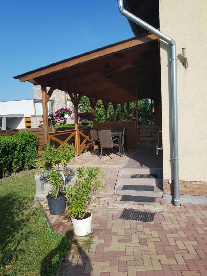 Pagrepe Apartman Balatonvilágos Exterior photo